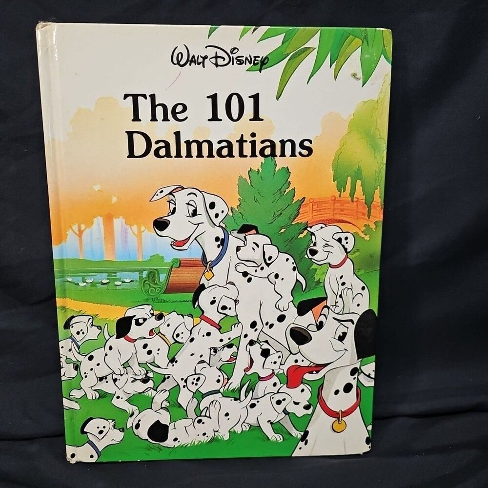 Walt Disney's One Hundred and One Dalmatians Twin Books Classic Series HC 1991